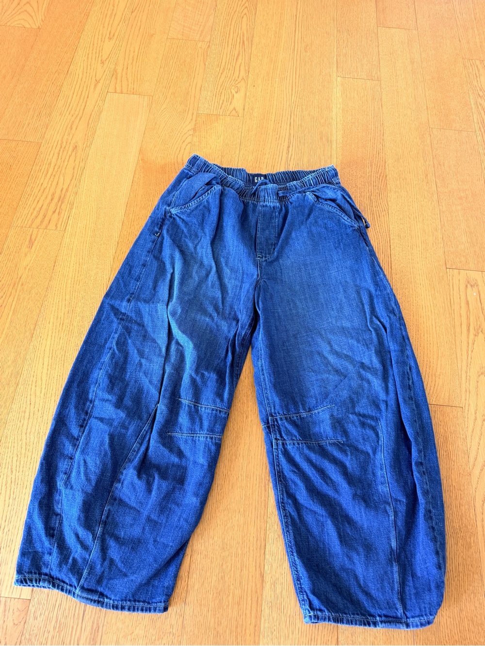 GAP Wide Leg Barrel Jeans in Dark indigo